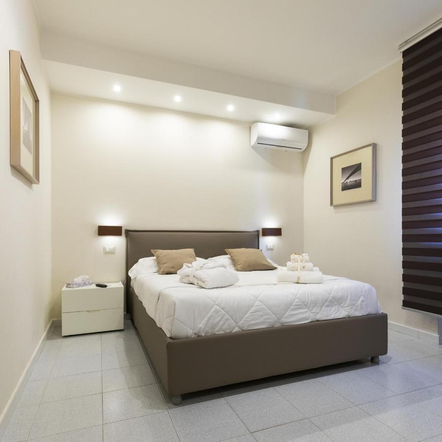 Tursport Aparthotel Taranto Bagian luar foto