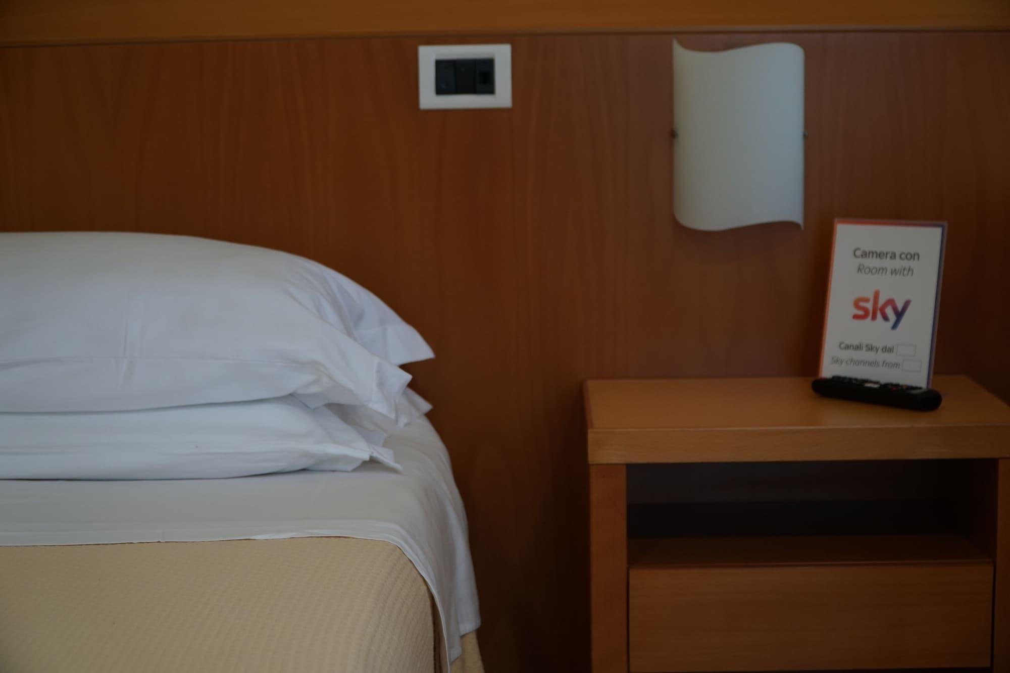 Tursport Aparthotel Taranto Bagian luar foto